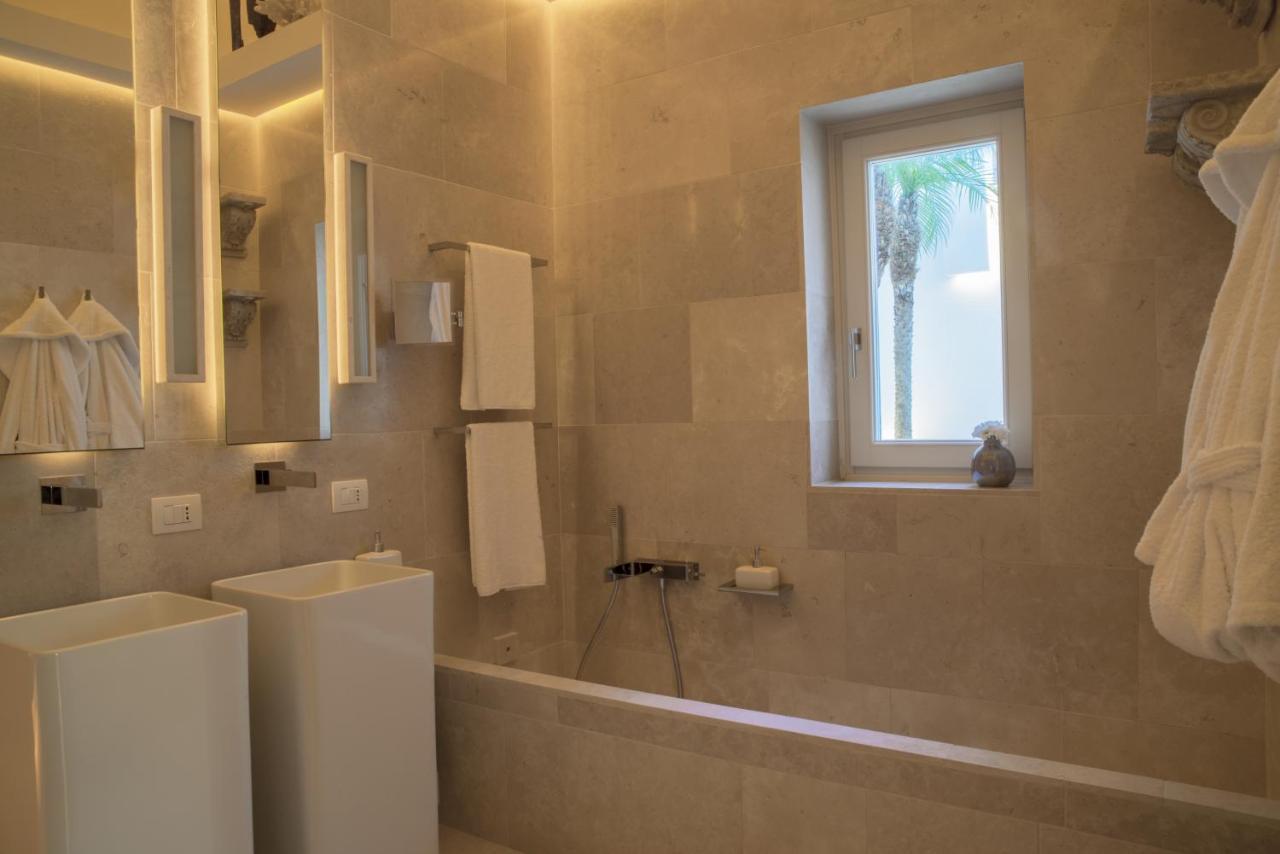 Bed and Breakfast Palazzo Lecce - Epoca Collection Екстер'єр фото